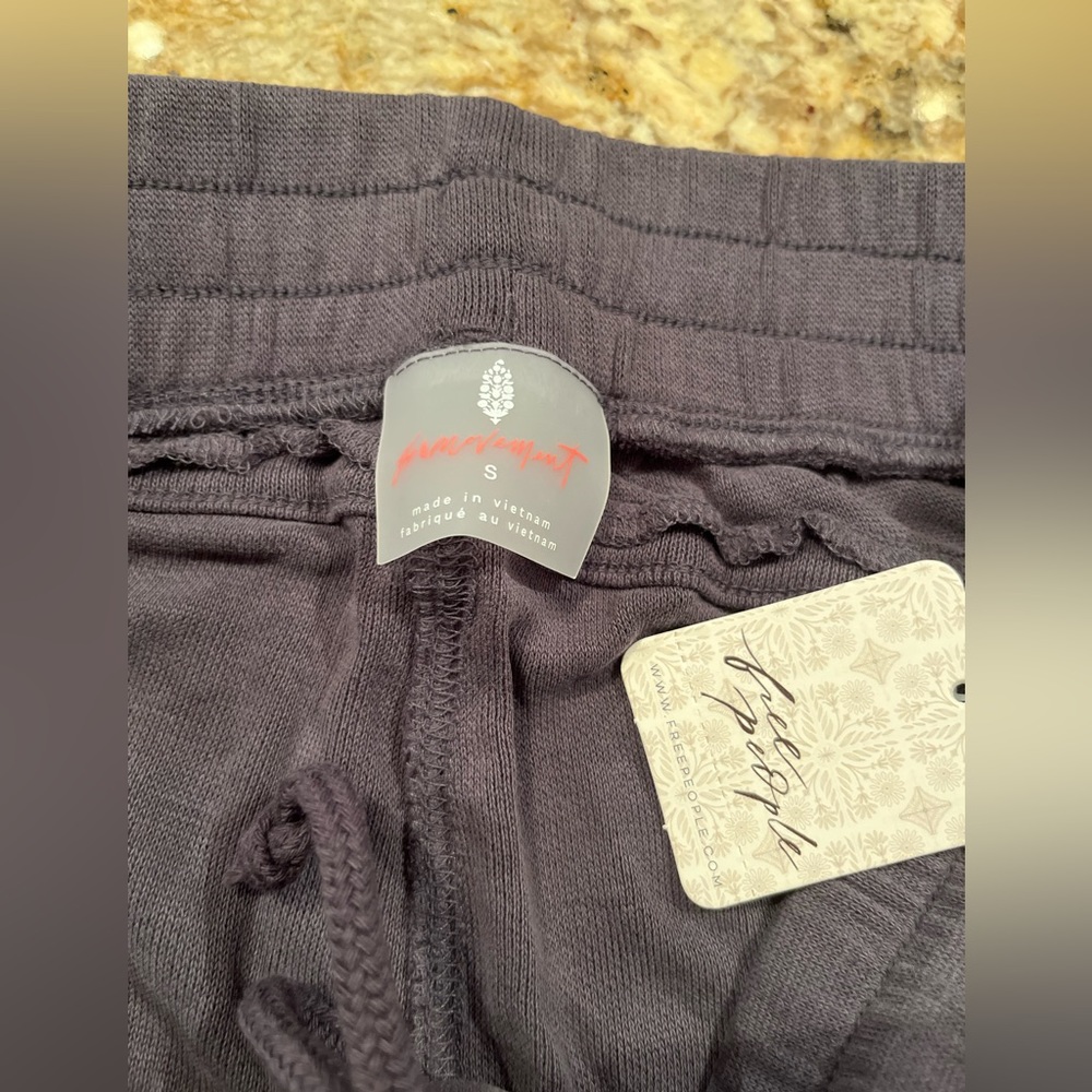 NWT Free People Back Into It Jogger - Picture 10 of 12